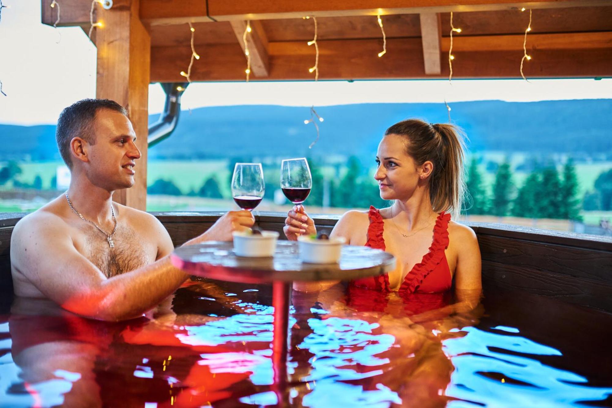 Osada Orlica Klimatyczne Domki Z Widokiem Na Gory I Termalnym Spa Sauna Jacuzzi 4 Km Od Zieleniec Ski Arena Lasowka Eksteriør bilde